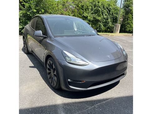 Used 2023 Tesla Model Y Performance AWD/4WD image 2