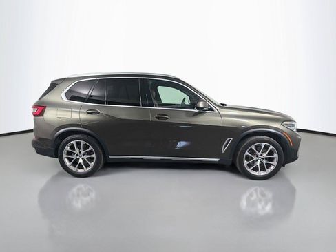 Used 2021 BMW X5 xDrive40i w/ Premium Package 2 AWD/4WD image 4