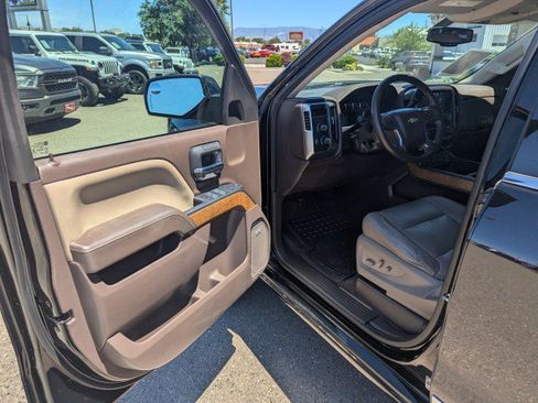 Used 2018 Chevrolet Silverado 1500 LTZ w/ Texas Edition AWD/4WD image 8