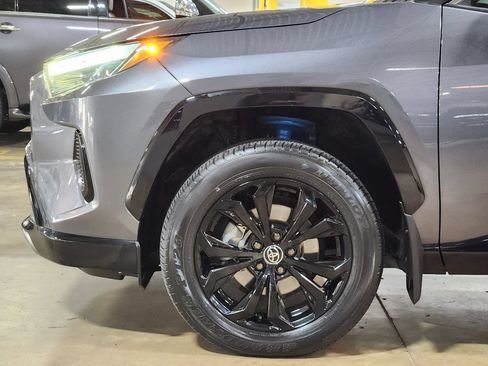 Used 2023 Toyota RAV4 SE AWD/4WD image 5