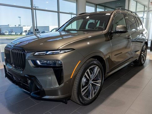 New 2026 BMW X7 xDrive40i w/ M Sport Package image 3