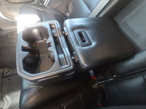 Used 2022 Jeep Wrangler Unlimited Sahara AWD/4WD image 18