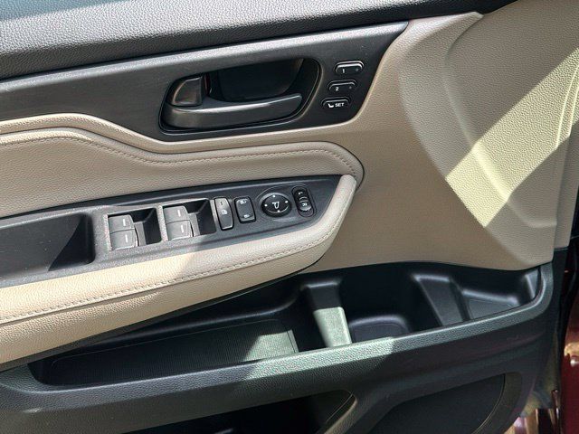 Used 2018 Honda Odyssey Touring image 8