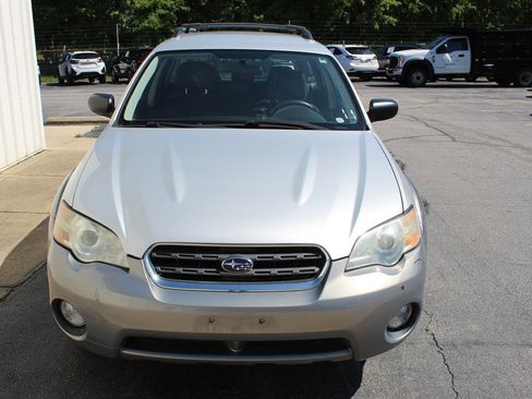 Used 2006 Subaru Outback 2.5i AWD/4WD image 11