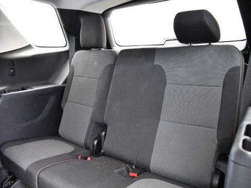 Used 2021 Chevrolet Traverse LT AWD/4WD image 21