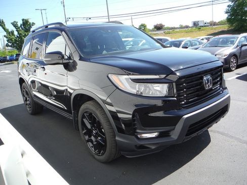 Used 2024 Honda Passport Black Edition image 7