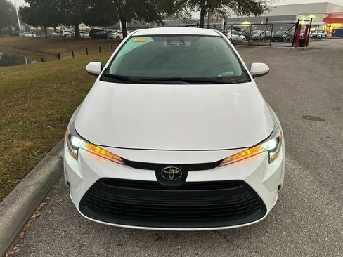 Certified 2025 Toyota Corolla LE image 8