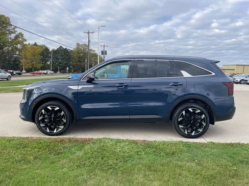Used 2024 Kia Sorento X-Line EX image 11