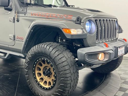 Used 2022 Jeep Gladiator Mojave w/ Safety Group AWD/4WD image 4
