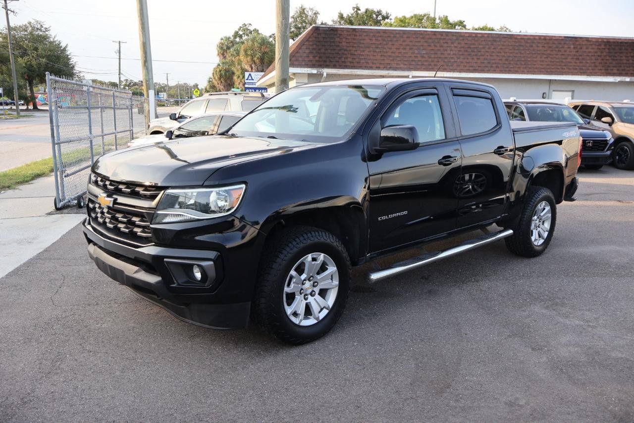 Used 2021 Chevrolet Colorado LT w/ LT Convenience Package AWD/4WD image 9