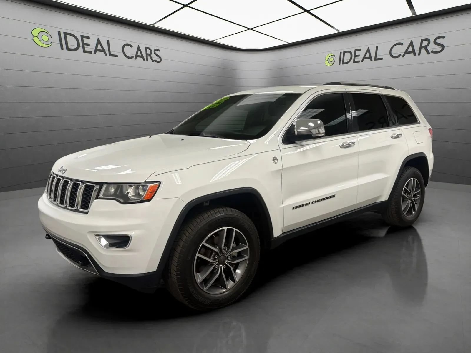 Used 2019 Jeep Grand Cherokee Limited AWD/4WD image 1