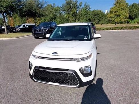 Used 2020 Kia Soul LX image 4