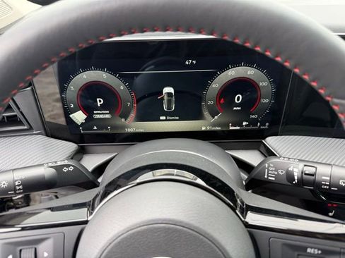 Certified 2025 Nissan Kicks SR w/ SR Premium Package image 17