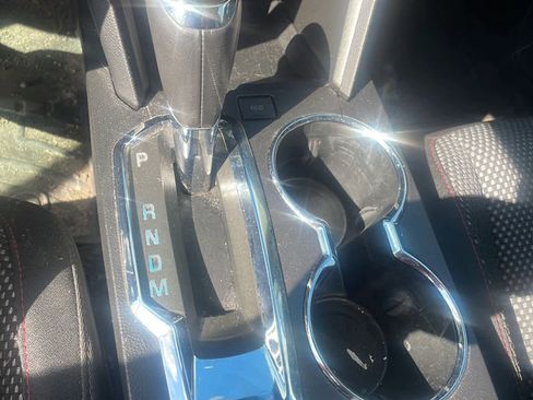 Used 2017 Chevrolet Equinox LT w/ Convenience Package image 17