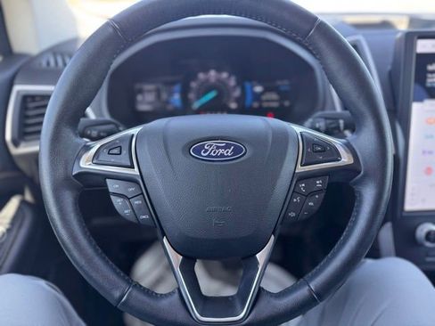 Used 2022 Ford Edge SEL w/ Convenience Package AWD/4WD image 12