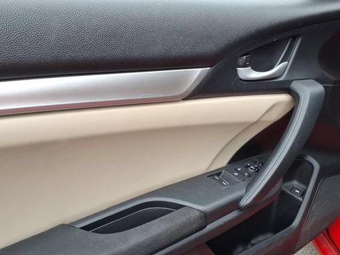 Used 2018 Honda Civic LX image 5