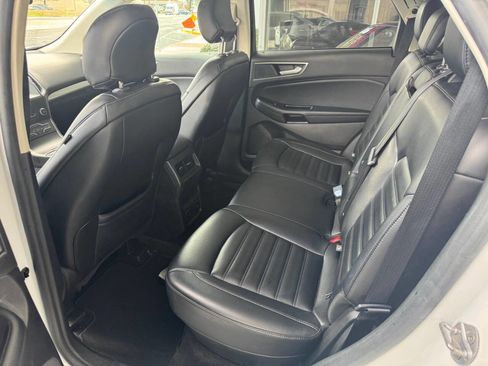Used 2019 Ford Edge SEL w/ Equipment Group 201A image 17