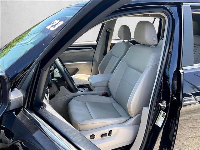 Used 2023 Volkswagen Atlas SE FWD image 25