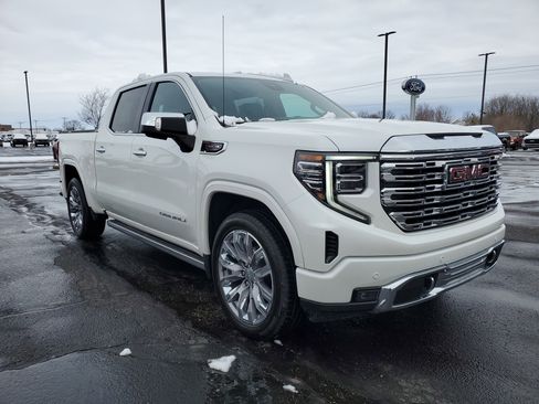 Used 2025 GMC Sierra 1500 Denali image 4