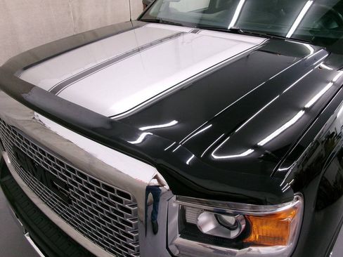 Used 2015 GMC Sierra 3500 Denali w/ Duramax Plus Package AWD/4WD image 17