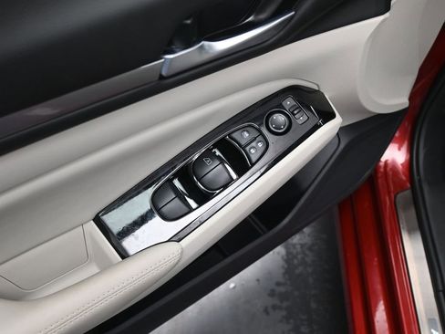 Used 2025 Nissan Altima 2.5 SL image 13