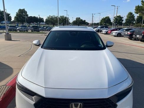 Used 2024 Honda Accord EX image 2