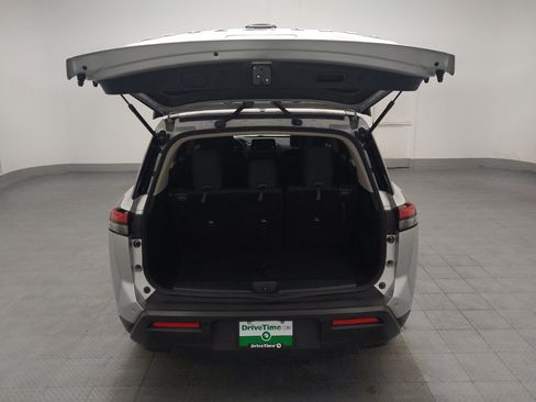 Used 2024 Nissan Pathfinder S FWD image 29