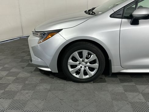 Certified 2025 Toyota Corolla LE FWD image 11