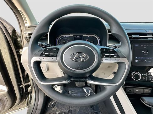 Used 2022 Hyundai Tucson SEL w/ Cargo Package image 11