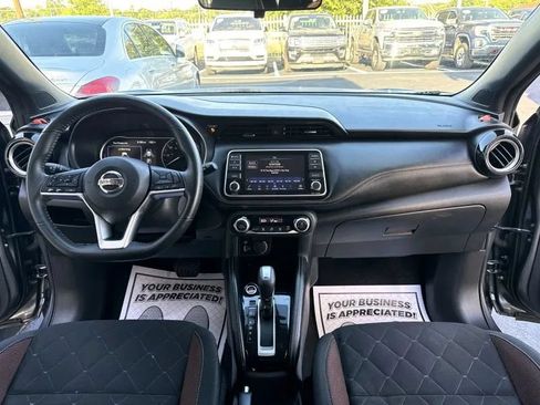 Used 2020 Nissan Kicks SR FWD image 27