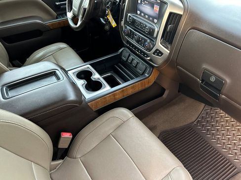 Used 2015 GMC Sierra 2500 SLT w/ Driver Alert Package image 15