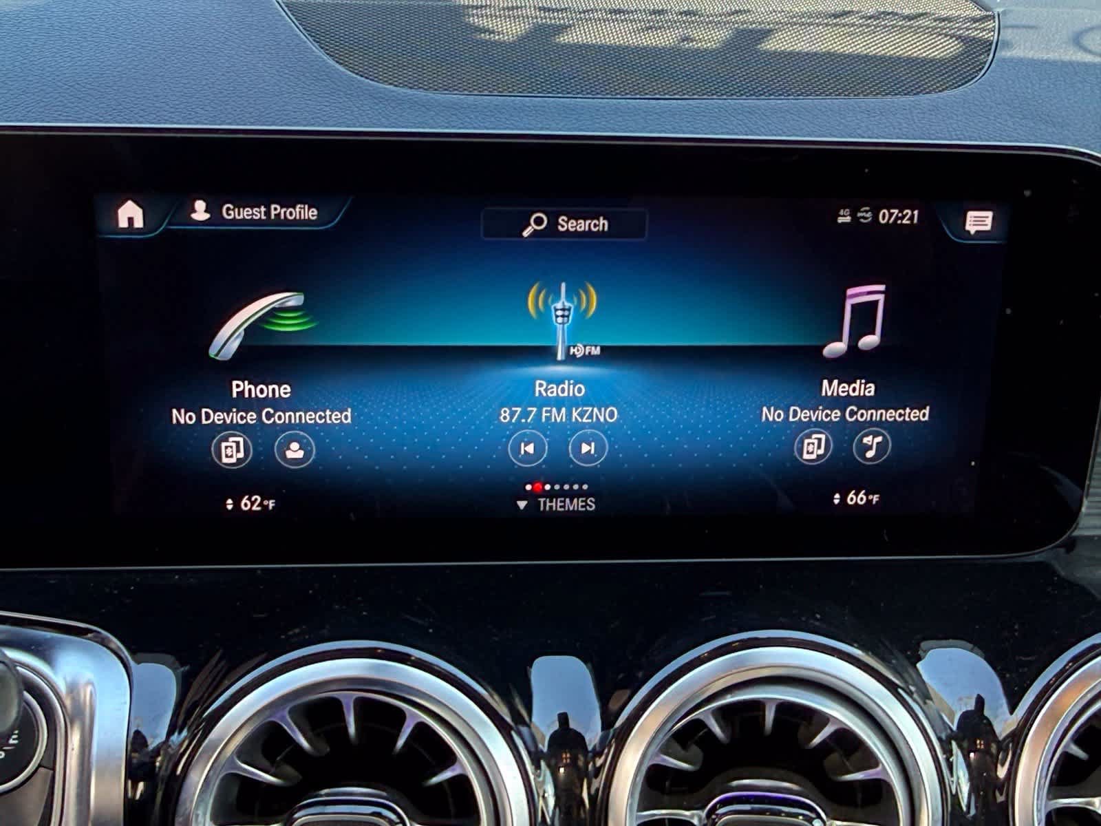 Used 2023 Mercedes-Benz GLB 250 image 36