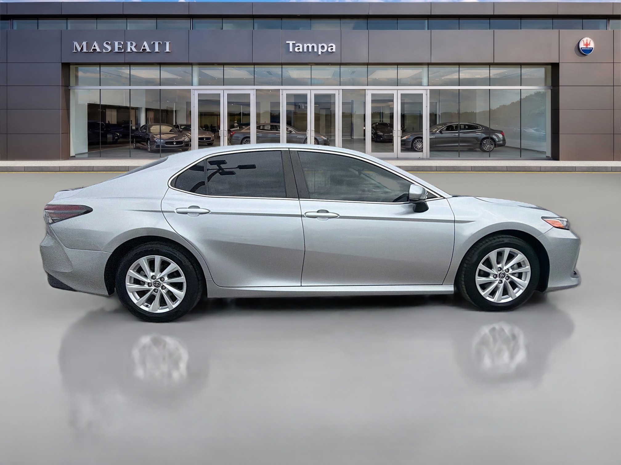Used 2024 Toyota Camry LE FWD image 2