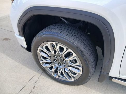 Certified 2025 GMC Sierra 1500 Denali Ultimate AWD/4WD image 42