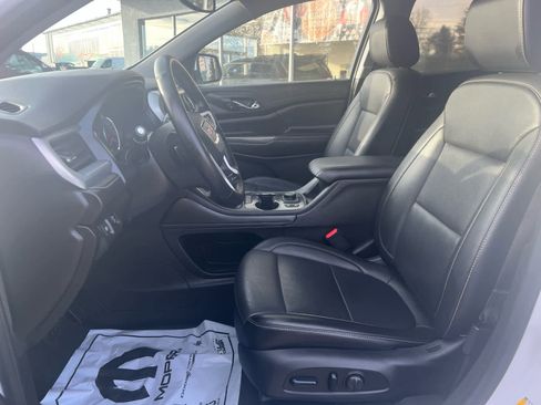 Used 2023 GMC Acadia SLT image 20