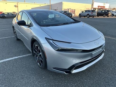 New 2026 Toyota Prius Plug-In Hybrid image 7