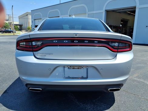Used 2023 Dodge Charger SXT RWD image 6