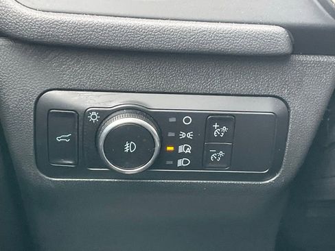 Used 2022 Ford Escape SEL image 13