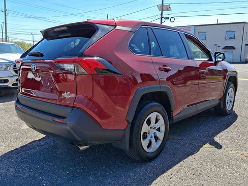 Used 2024 Toyota RAV4 LE image 5