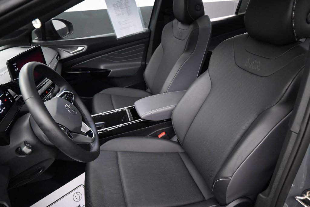 Used 2025 Volkswagen ID.4 S Limited RWD image 22