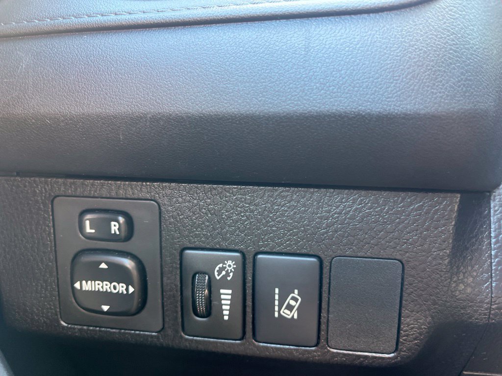 Used 2017 Toyota RAV4 LE w/ All Weather Liner Package AWD/4WD image 22