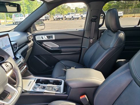 Used 2021 Ford Explorer ST w/ Equipment Group 401A AWD/4WD image 28