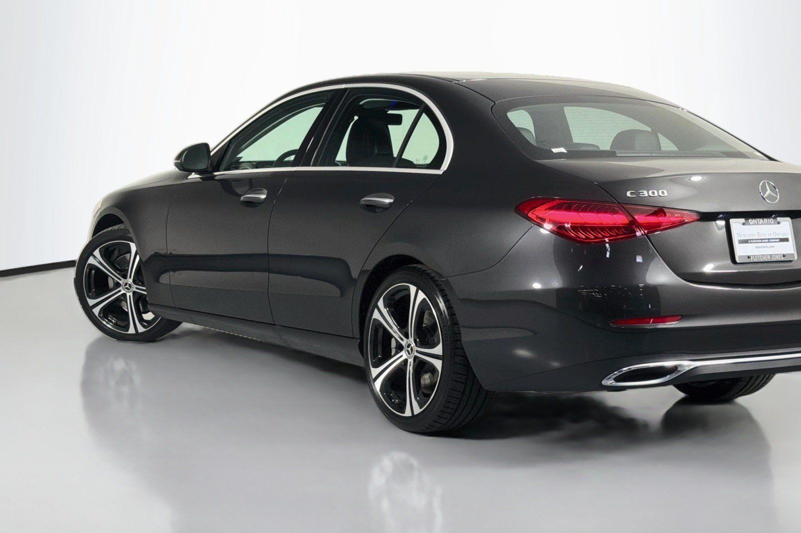 Used 2022 Mercedes-Benz C 300 Sedan image 15