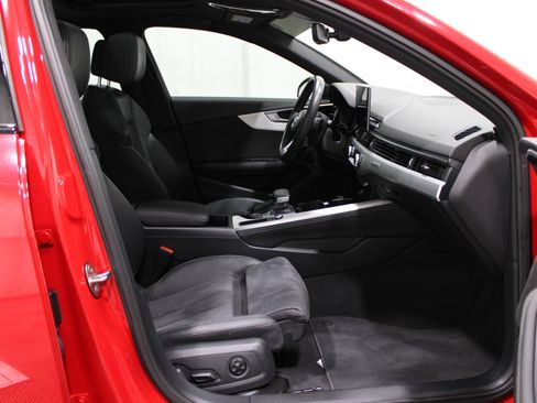 Used 2022 Audi A4 2.0T Premium Plus w/ Premium Plus Package image 28