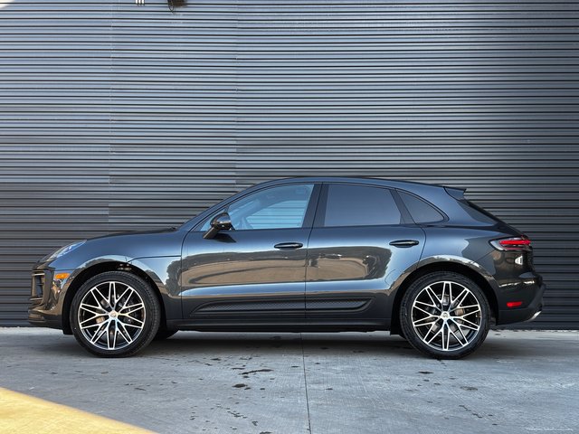 Certified 2026 Porsche Macan AWD/4WD image 2