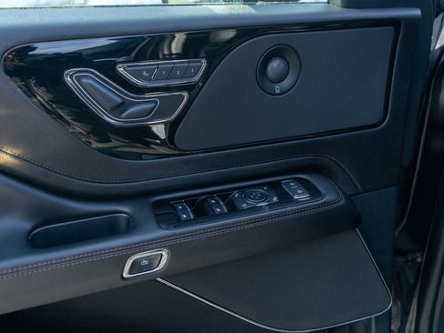 Used 2024 Lincoln Aviator Reserve image 15