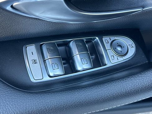 Used 2021 Mercedes-Benz E 350 Sedan w/ Premium Package image 15