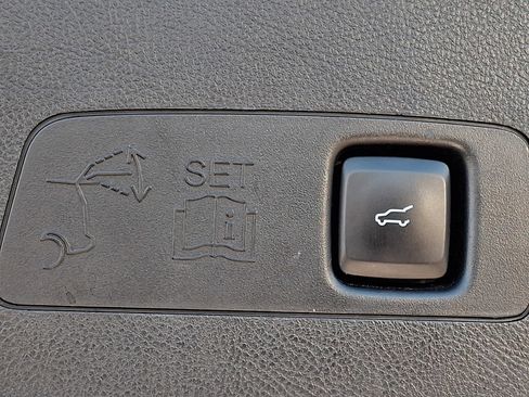 Used 2020 Lincoln Corsair FWD w/ Premium Package image 29