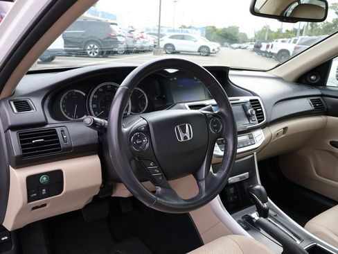 Used 2013 Honda Accord EX-L image 16