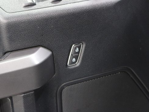 Used 2020 Ford F150 XLT w/ Equipment Group 302A Luxury image 7